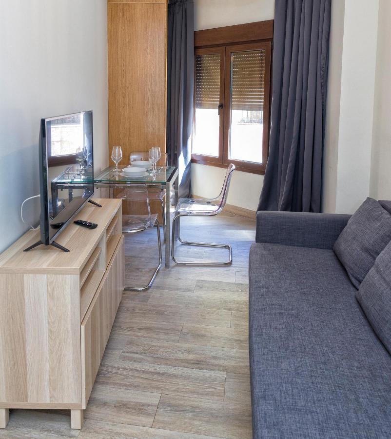 Apartamentos Onnight Малага Экстерьер фото